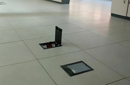 HỘP Ổ CẮM ÂM SÀN NÂNG KỸ THUẬT: CÁC LOẠI VÀ CÁCH LẮP ĐẶT CHUẨN M&E